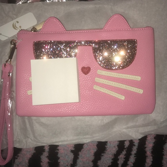 Kitty Wristlet in Pink - Picture 5 of 5